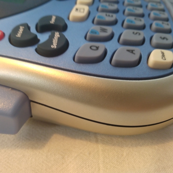 DYMO LetraTag Portable Personal Label Maker Tested Works built in Scissors - Picture 12 of 12